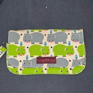 Bungalow 360 hippopotamus, cotton Clutch